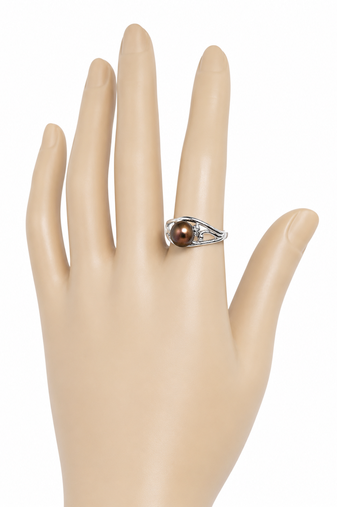 Black pearl finger ring with silver filigree band, adjustable