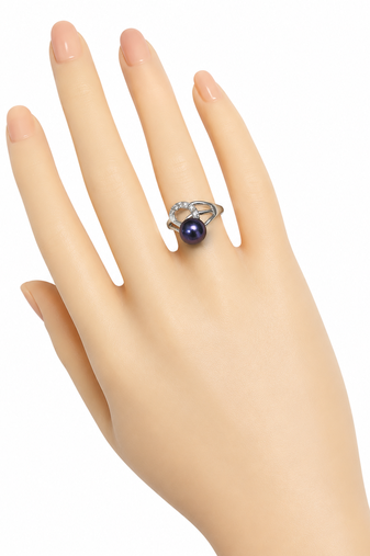 Black pearl finger ring with cz stones, silver-tone