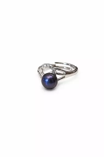 Black pearl finger ring with cz stones, silver-tone