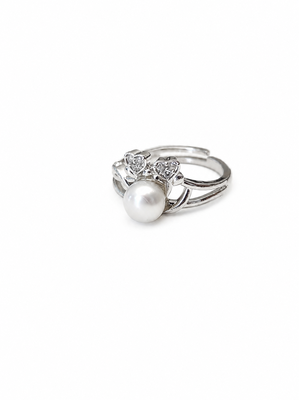 Pearl finger ring with cz heart accents, silver-tone, adjustable 2