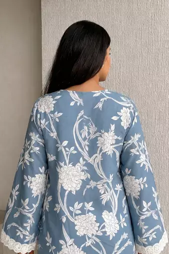 Rayon Floral Booti Short Kurti with Tie-Up Neck Detail