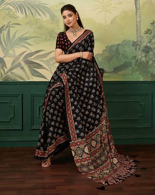 Black color beautiful chinon silk saree with smart print designer and mirror work 4