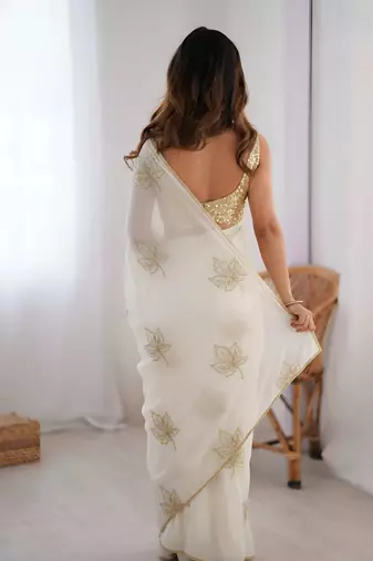Off white color beautiful vichitra silk fabric smart floral embroidered saree