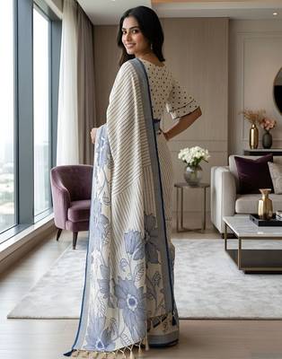 Blue color linen fabric designer partywear saree 2