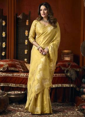 Cream green heavy tissue with allover cow butta & fancy tassels saree 2