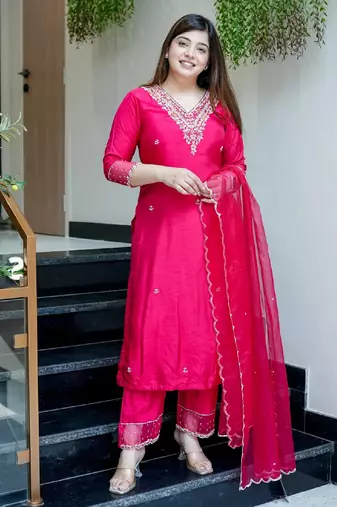 Pink chanderi embroidered kurta set for women with pant and dupatta