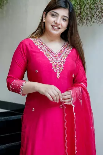 Pink chanderi embroidered kurta set for women with pant and dupatta