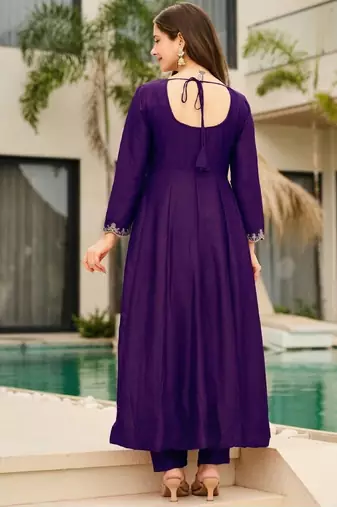 Purple silk blend embroidered kurta set for women with dupatta and pant