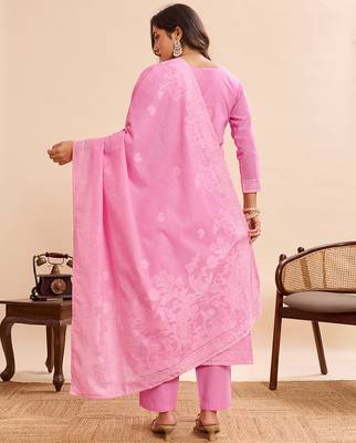Pink cotton printed kurta set for women with dupatta and pant 5