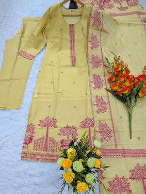 Yellow cotton printed kurta set for women with dupatta and pant 2