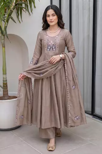 Cream silk blend embroidered kurta set for women with pant and dupatta