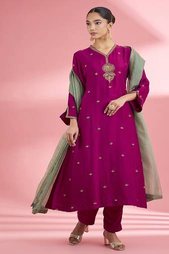 Fuscia katan silk hand embroidered kurta set