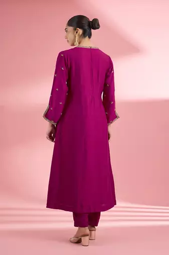 Fuscia katan silk hand embroidered kurta set