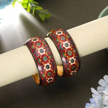 Maroon color hand painted meenakari bangle pair 2