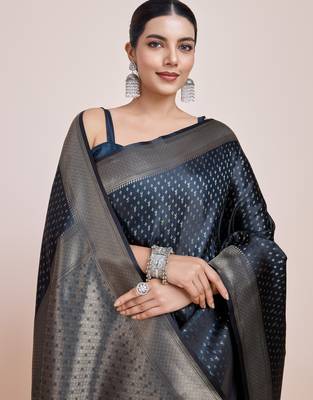 blue silk blend banarasi jacuard work saree with unstitched blouse piece 4