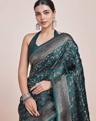 rama silk blend banarasi jacuard work saree with unstitched blouse piece 4