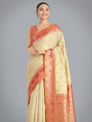 cream  silk blend banarasi jacuard work saree with unstitched blouse piece 4