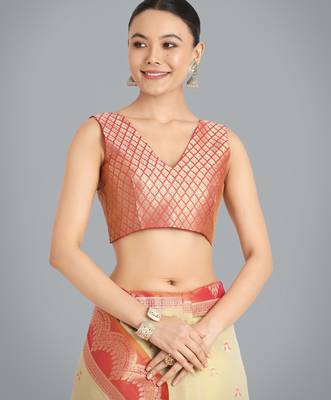 cream  silk blend banarasi jacuard work saree with unstitched blouse piece 5