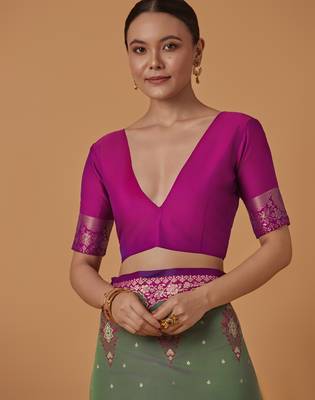 sea green silk blend banarasi jacuard work saree with unstitched blouse piece 5