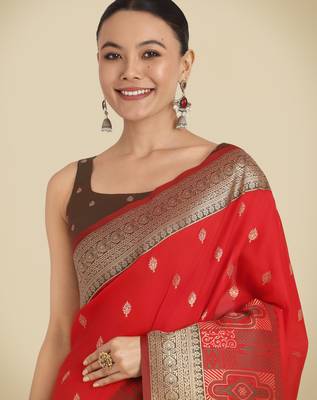 red silk blend banarasi jacuard work saree with unstitched blouse piece 3