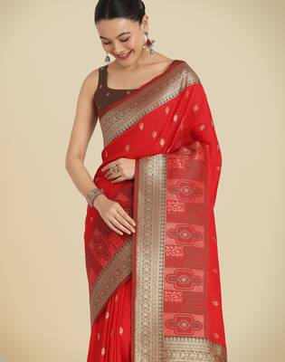 red silk blend banarasi jacuard work saree with unstitched blouse piece 4