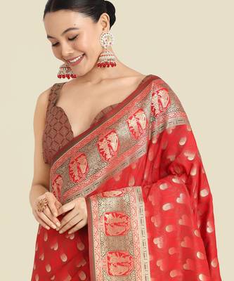 red silk blend banarasi jacuard work saree with unstitched blouse piece 4