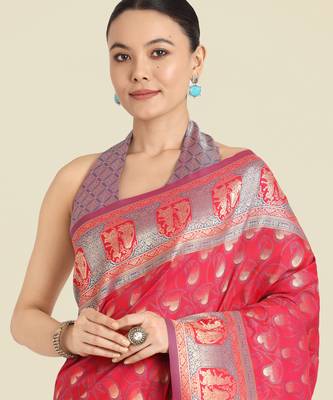 pink silk blend banarasi jacuard work saree with unstitched blouse piece 4