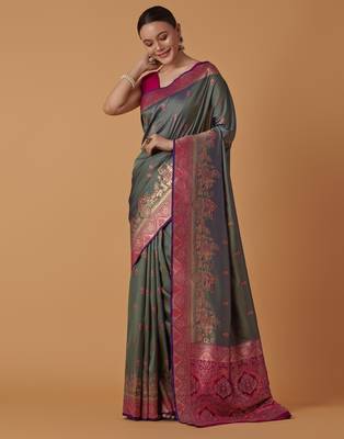 sea green silk blend banarasi jacuard work saree with unstitched blouse piece 2