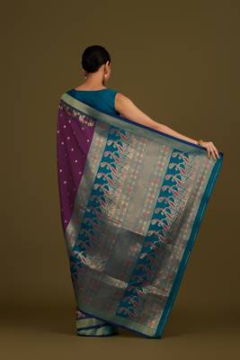 wine silk blend banarasi jacuard work saree with unstitched blouse piece 3