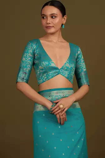 rama silk blend banarasi jacuard work saree with unstitched blouse piece