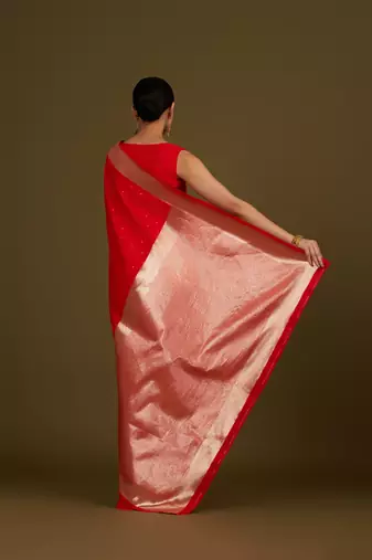 red silk blend banarasi jacuard work saree with unstitched blouse piece