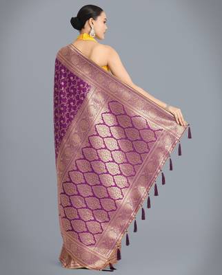 wine silk blend banarasi jacuard work saree with unstitched blouse piece 3