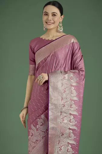 onion silk blend banarasi jacuard work saree with unstitched blouse piece