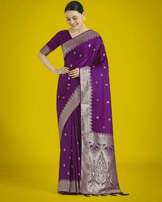 wine silk blend banarasi jacuard work saree with unstitched blouse piece 2