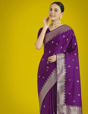 wine silk blend banarasi jacuard work saree with unstitched blouse piece 4