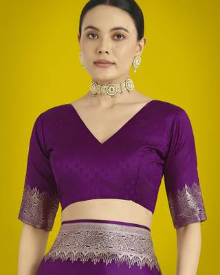 wine silk blend banarasi jacuard work saree with unstitched blouse piece 5
