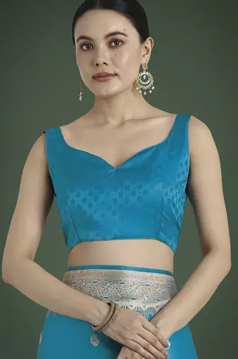 rama silk blend banarasi jacuard work saree with unstitched blouse piece