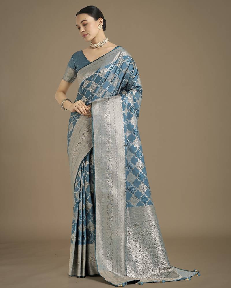 wine silk blend banarasi jacuard work saree with unstitched blouse piece