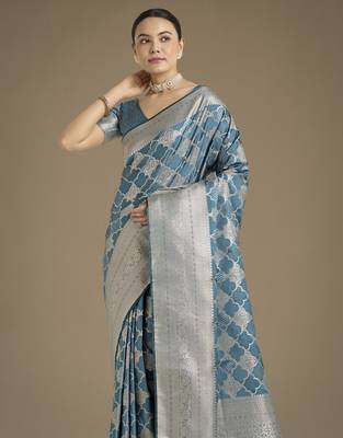 wine silk blend banarasi jacuard work saree with unstitched blouse piece 4