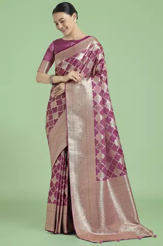 onion silk blend banarasi jacuard work saree with unstitched blouse piece