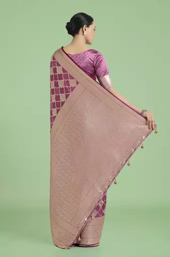 onion silk blend banarasi jacuard work saree with unstitched blouse piece