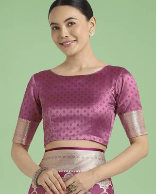 onion silk blend banarasi jacuard work saree with unstitched blouse piece 5