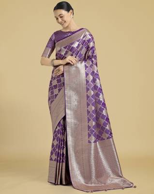 purple silk blend banarasi jacuard work saree with unstitched blouse piece 2