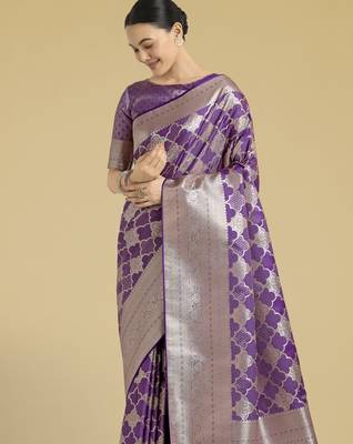 purple silk blend banarasi jacuard work saree with unstitched blouse piece 4