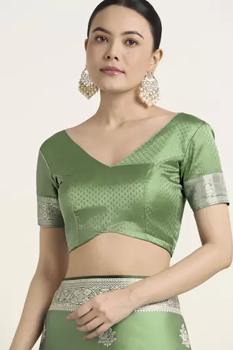 wine silk blend banarasi jacuard work saree with unstitched blouse piece