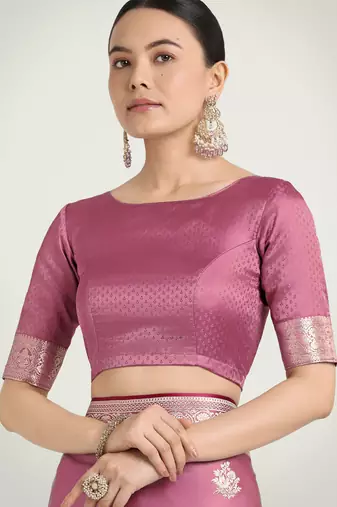 onion pink silk blend banarasi jacuard work saree with unstitched blouse piece