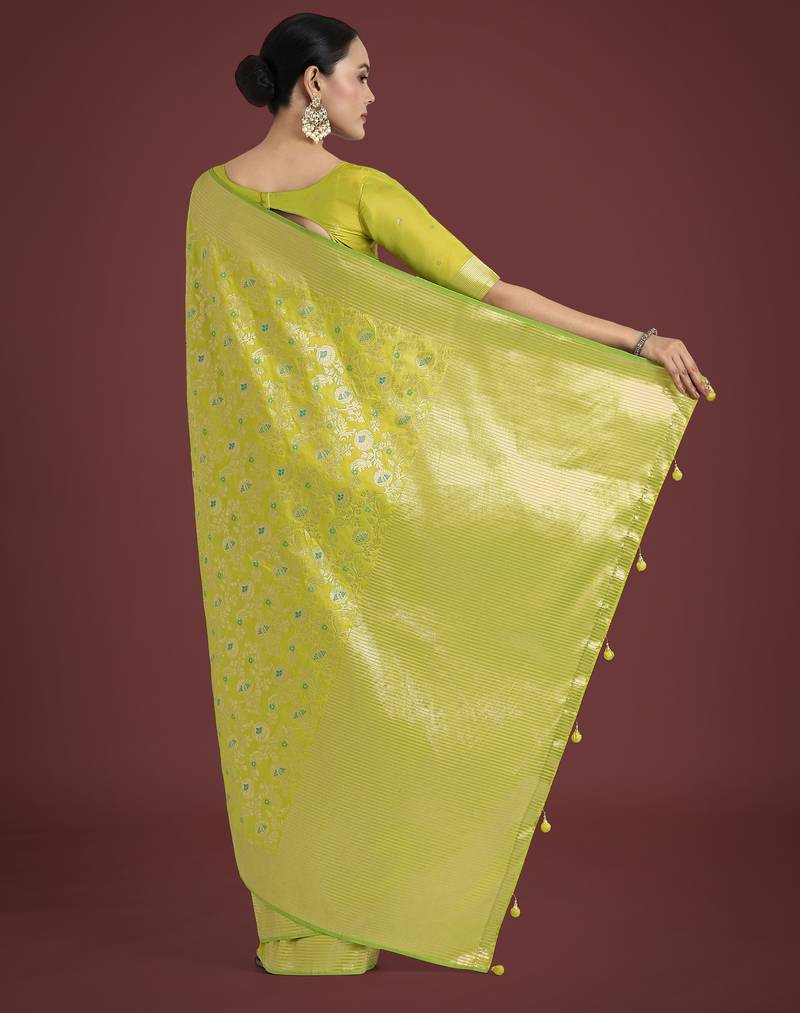 parrot green silk blend banarasi jacuard work saree with unstitched blouse piece