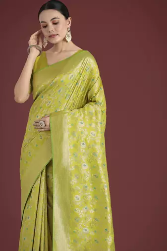 parrot green silk blend banarasi jacuard work saree with unstitched blouse piece