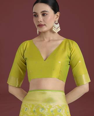 parrot green silk blend banarasi jacuard work saree with unstitched blouse piece 5