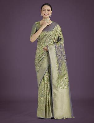 pista silk blend banarasi jacuard work saree with unstitched blouse piece 1
